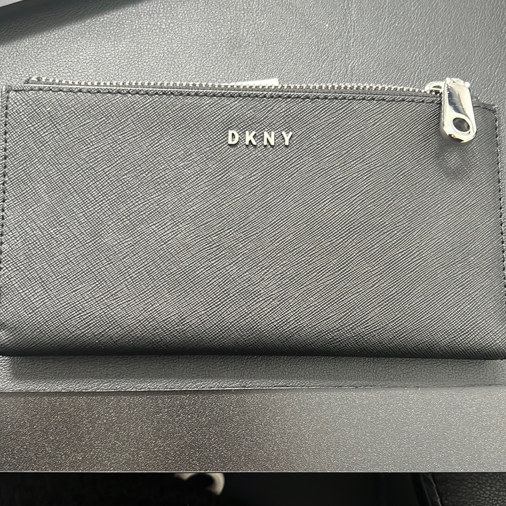 DKNY wallet